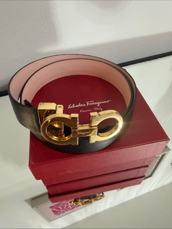 Salvatore Ferragamo Accessories - Salvatore Ferragamo belt. Double sided. Black & pink. Gold hardware